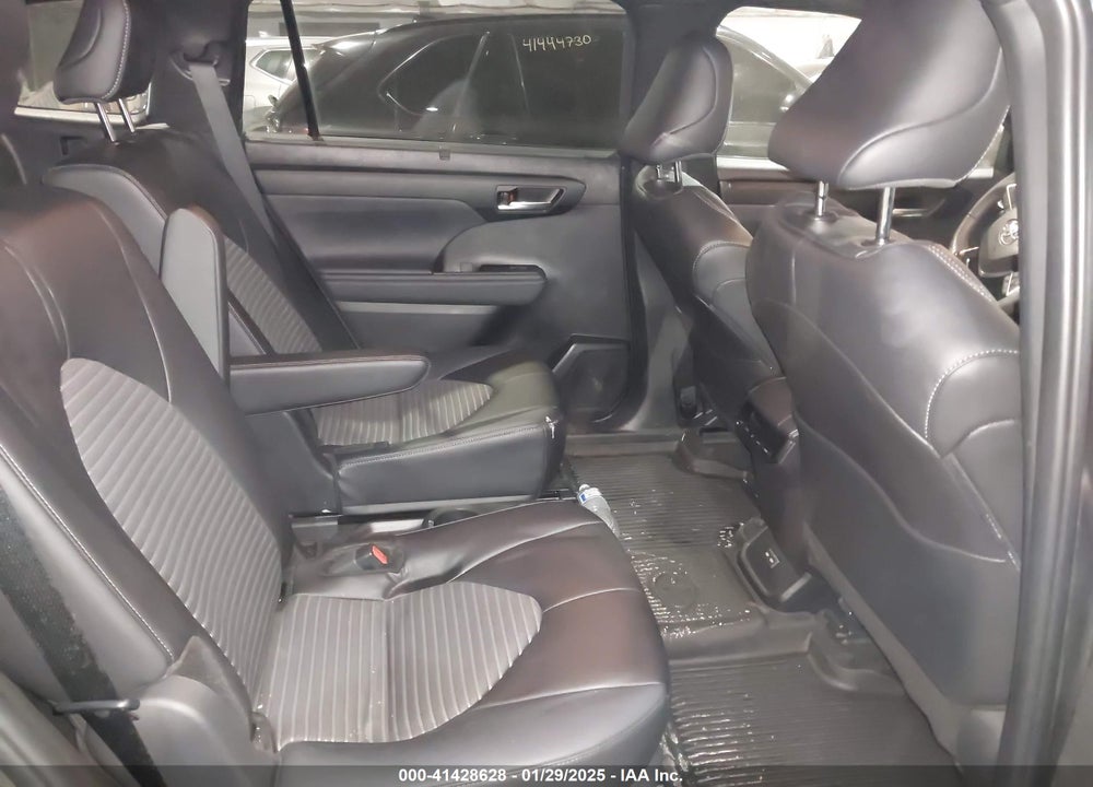 2024 TOYOTA HIGHLANDER XSE VIN: 5TDKDRBH2RS528556