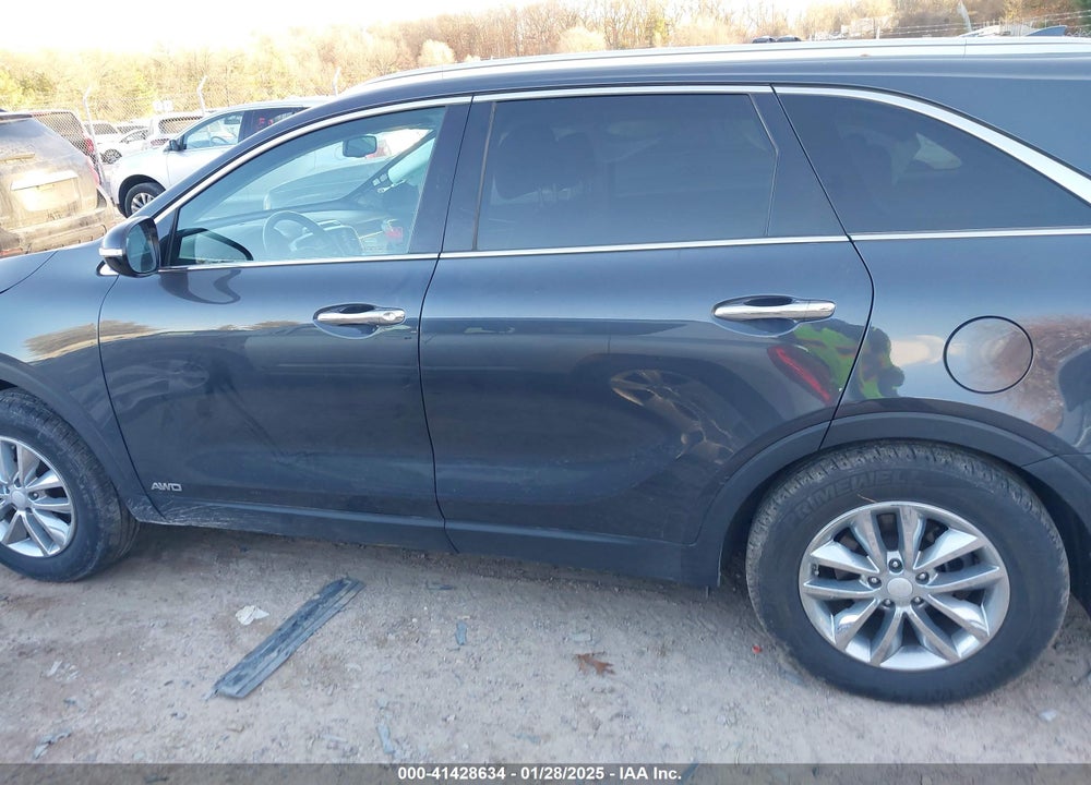 2017 KIA SORENTO 2.4L LX VIN: 5XYPGDA33HG231619