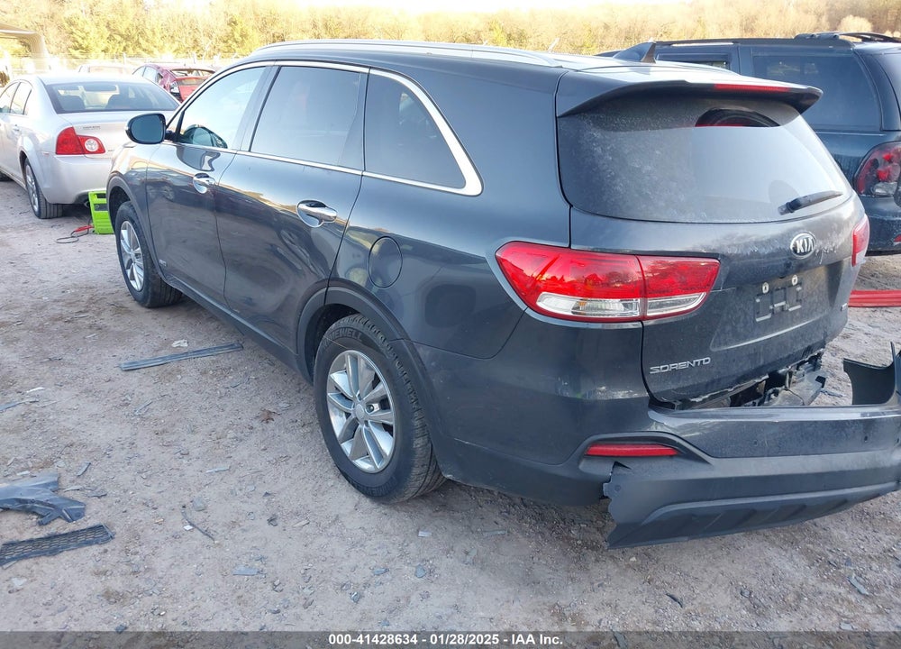 2017 KIA SORENTO 2.4L LX VIN: 5XYPGDA33HG231619