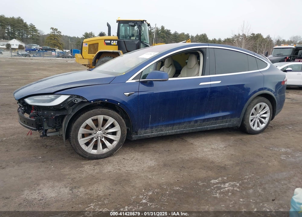 2018 TESLA MODEL X VIN: 5YJXCBE27JF115385