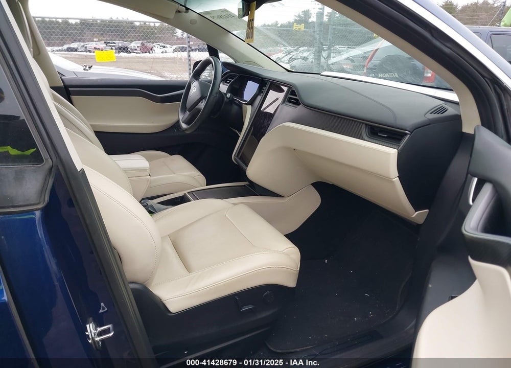 2018 TESLA MODEL X VIN: 5YJXCBE27JF115385