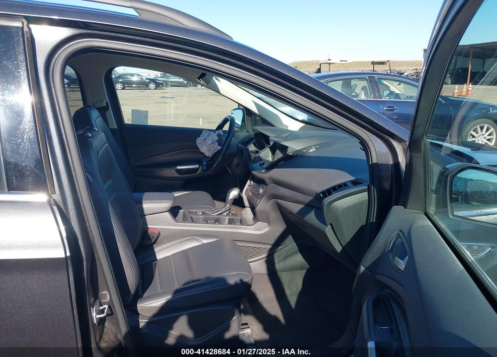 2019 FORD ESCAPE SEL VIN: 1FMCU9HD0KUC30223