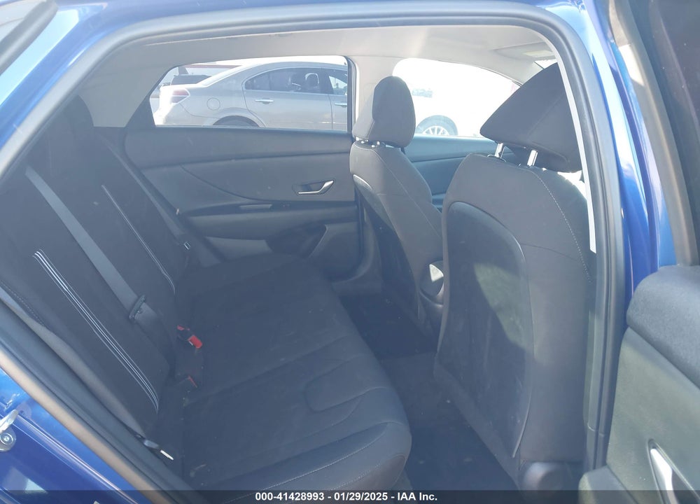 2023 HYUNDAI ELANTRA VIN: KMHLM4AG4PU468039