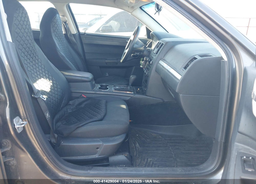 2008 CHRYSLER 300 LX VIN: 2C3KA43RX8H172037