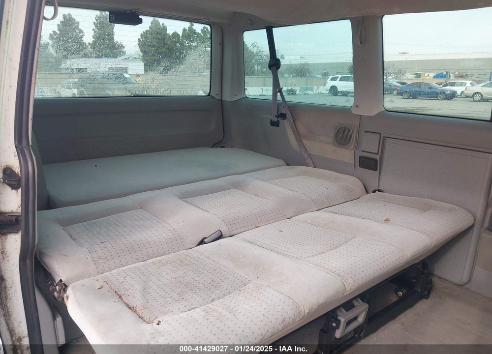 2002 VOLKSWAGEN EUROVAN MV VIN: WV2MB47032H116209