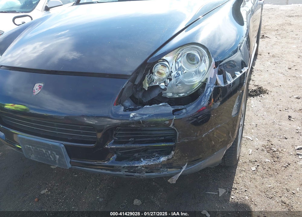 2004 PORSCHE CAYENNE S VIN: WP1AB29P04LA64343