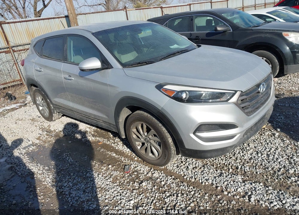2016 HYUNDAI TUCSON SE VIN: KM8J23A43GU204050