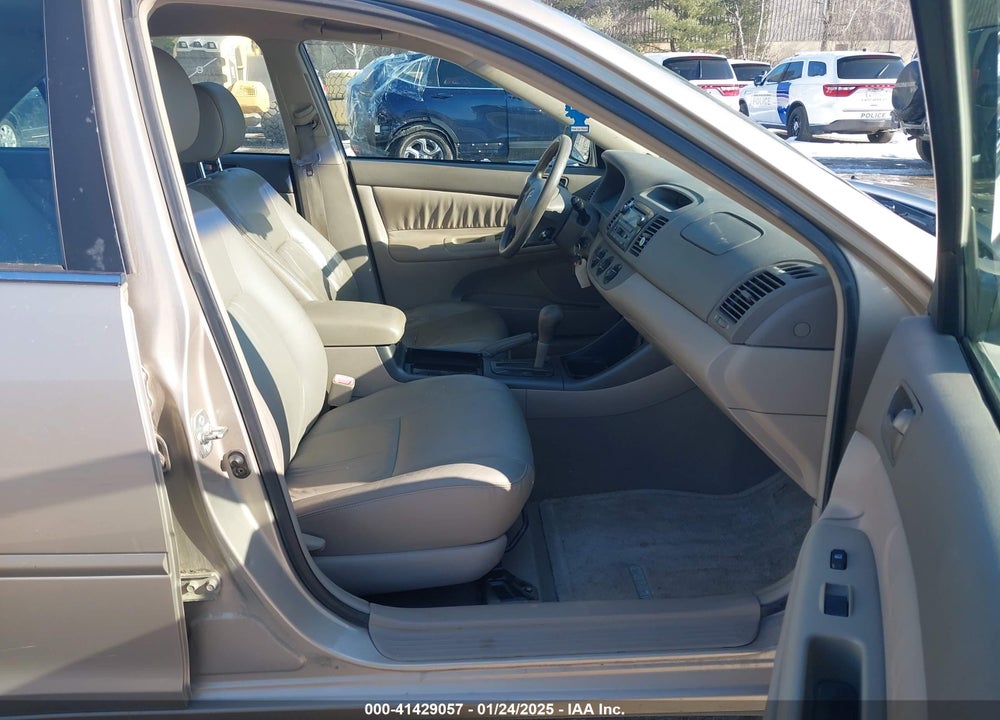 2004 TOYOTA CAMRY LE VIN: 4T1BE32K14U866925
