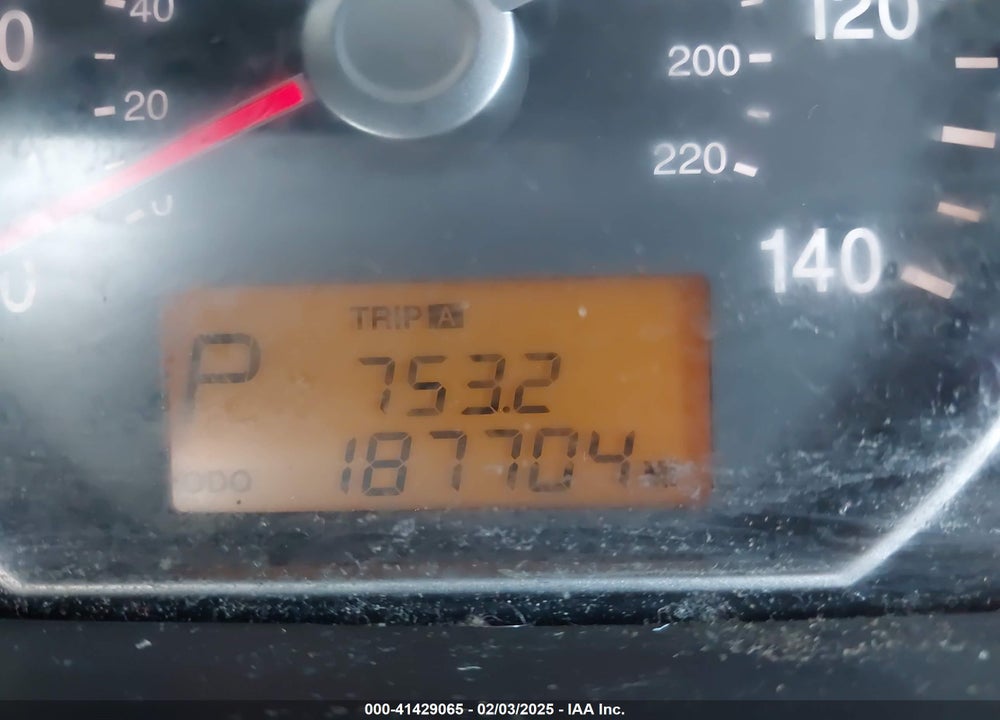 2008 KIA RONDO VIN: KNAFG526987175321