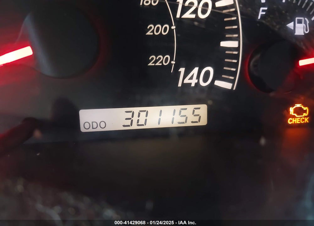 2005 TOYOTA CAMRY XLE VIN: 4T1BE32K15U532847