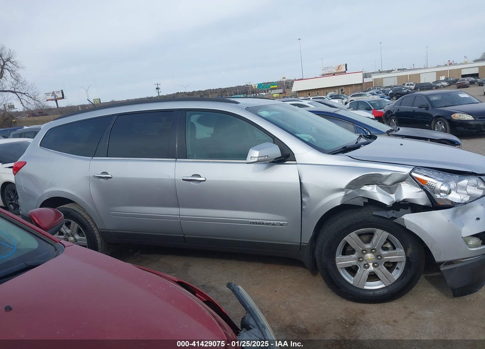 2009 CHEVROLET TRAVERSE LT VIN: 1GNER23D59S156176