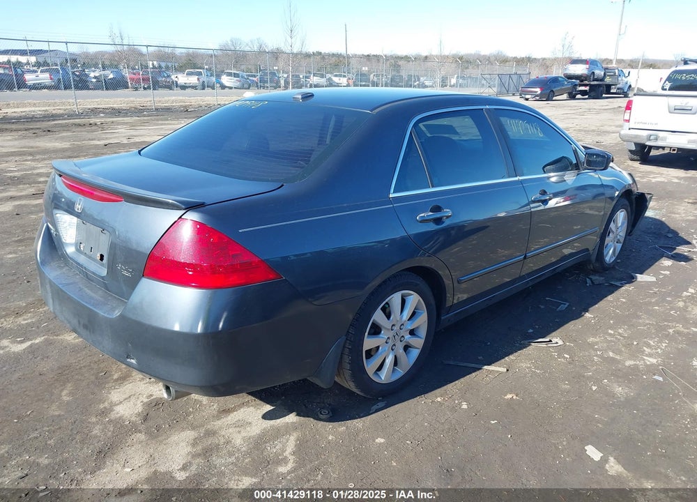 2007 HONDA ACCORD 3.0 EX VIN: 1HGCM66577A026074