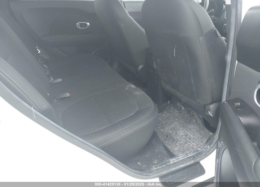 2015 KIA SOUL VIN: KNDJN2A25F7779879