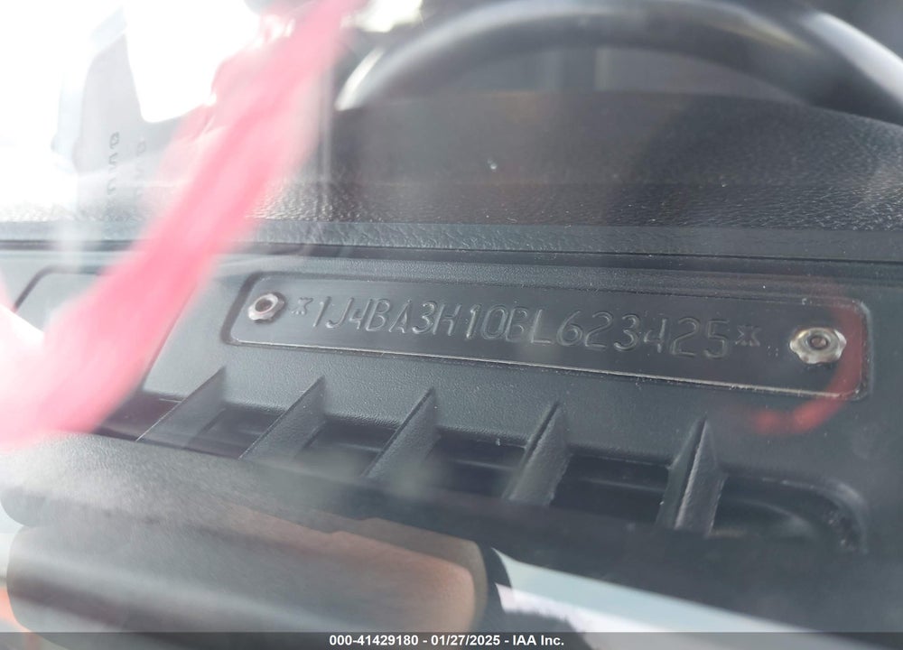 2011 JEEP WRANGLER UNLIMITED SPORT VIN: 1J4BA3H10BL623425