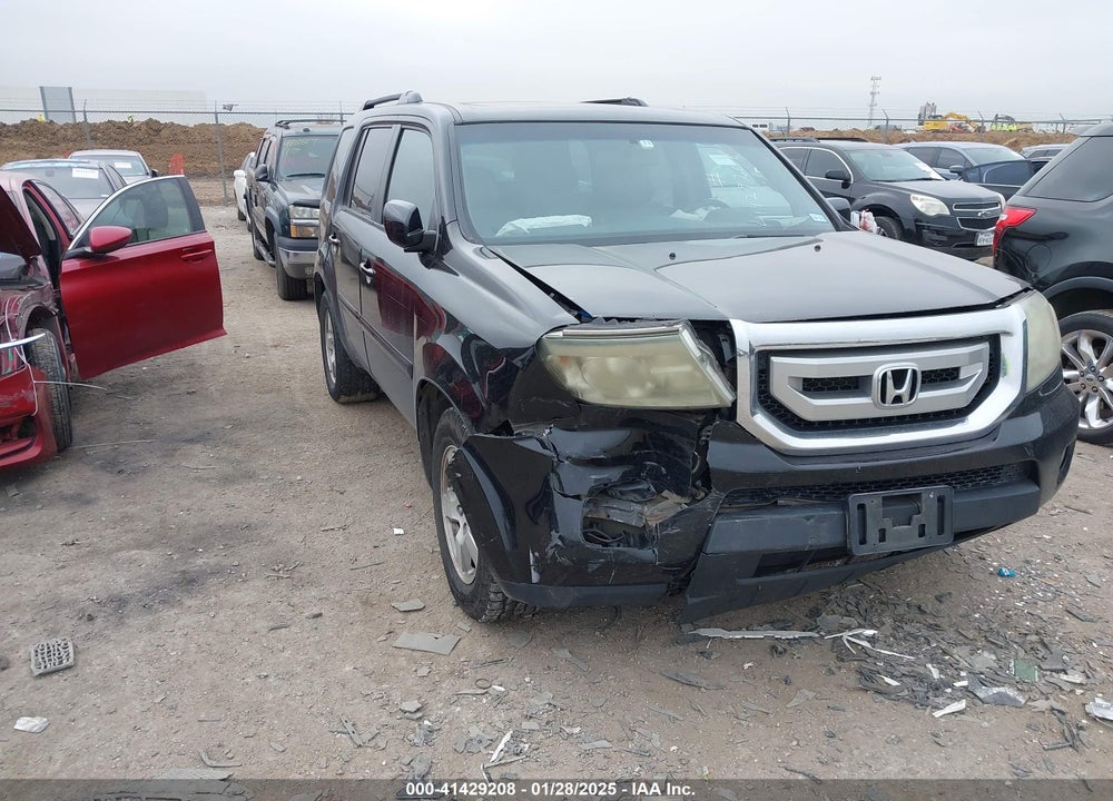 2011 HONDA PILOT EX-L VIN: 5FNYF3H50BB031613