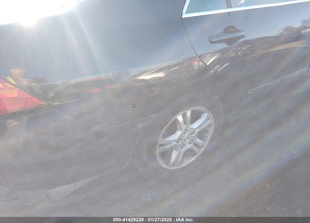 2007 HONDA ACCORD VIN: 1HGCM56857A193702