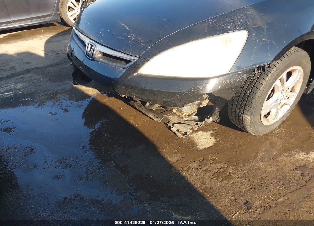 2007 HONDA ACCORD VIN: 1HGCM56857A193702