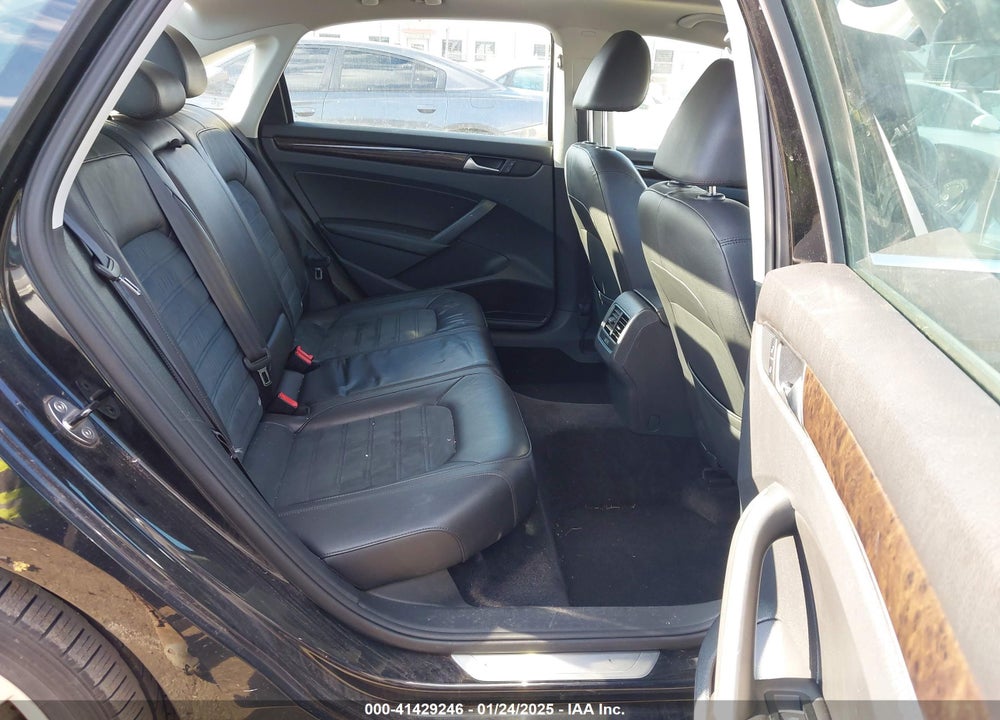 2014 VOLKSWAGEN PASSAT VIN: 1VWCN7A36EC064420
