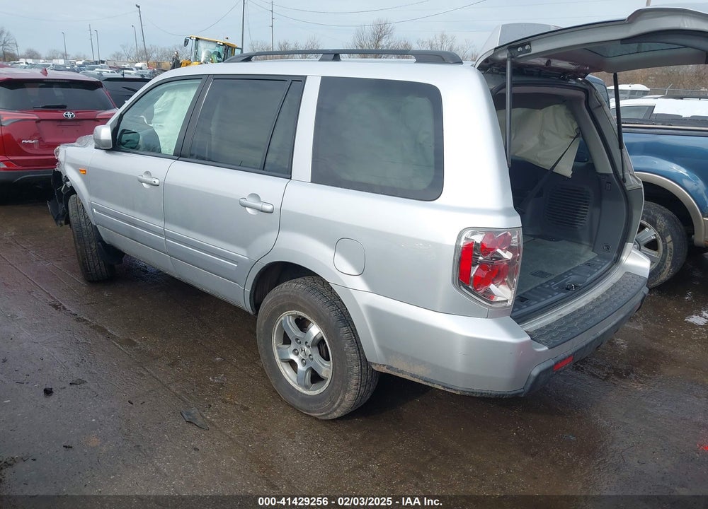 2008 HONDA PILOT VIN: 5FNYF18348B050760