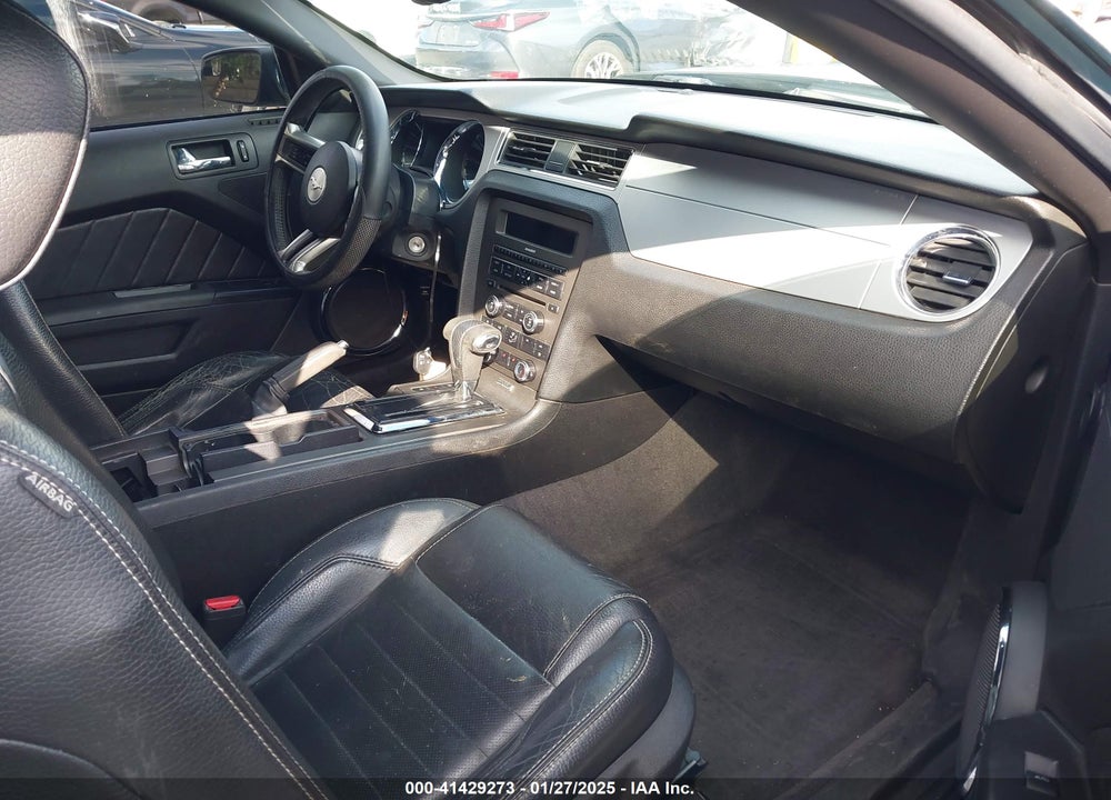 2011 FORD MUSTANG VIN: 1ZVBP8AM8B5137033