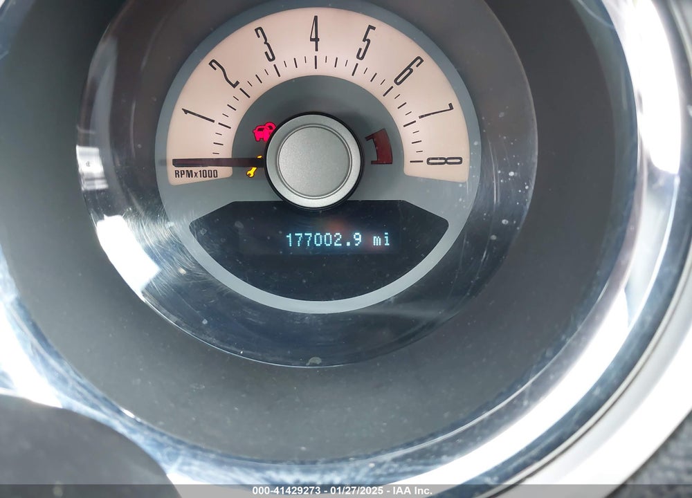 2011 FORD MUSTANG VIN: 1ZVBP8AM8B5137033