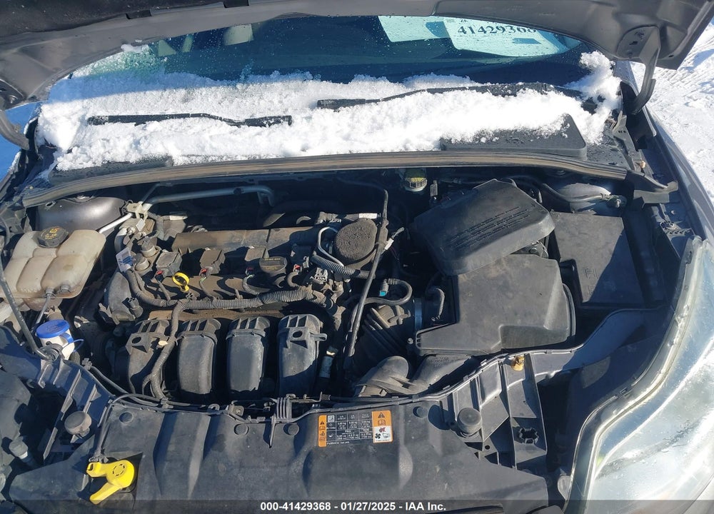 2014 FORD FOCUS VIN: 1FADP3K21EL300882