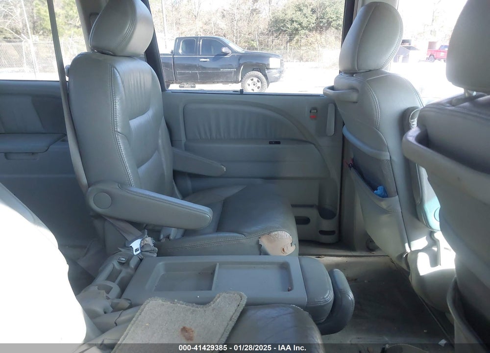 2006 HONDA ODYSSEY EX-L VIN: 5FNRL38686B090811