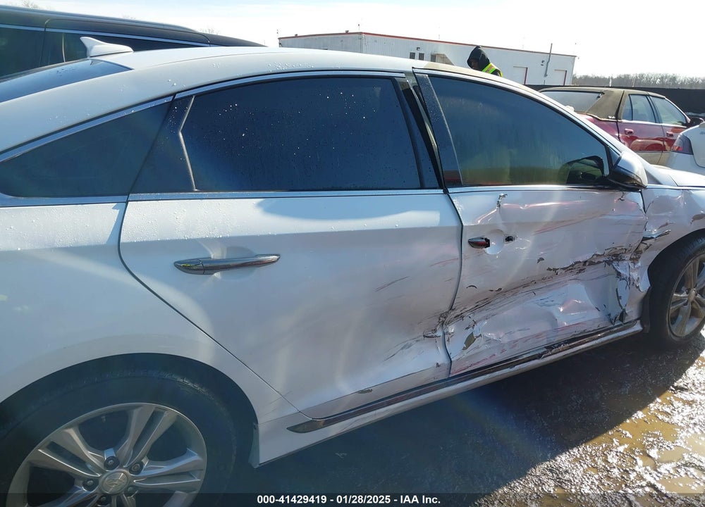 2018 HYUNDAI SONATA VIN: 5NPE34AF3JH635869