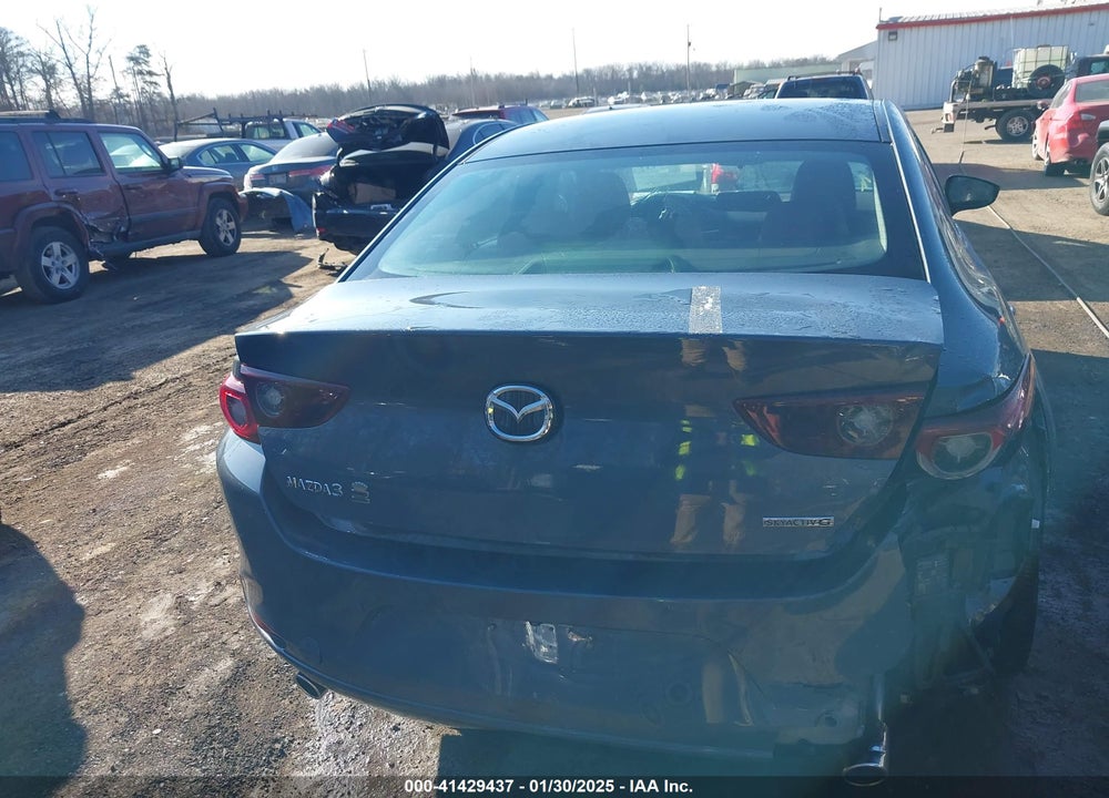 2022 MAZDA 3 CARBON EDITION VIN: 3MZBPACL1NM305315