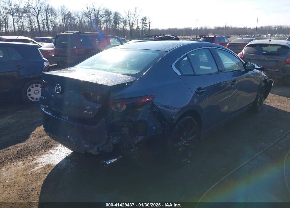 2022 MAZDA 3 CARBON EDITION VIN: 3MZBPACL1NM305315