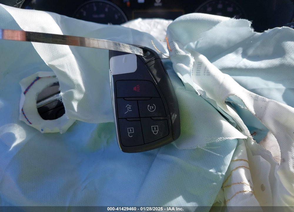 2023 BUICK ENVISION AVENIR AWD VIN: LRBFZSR48PD163840