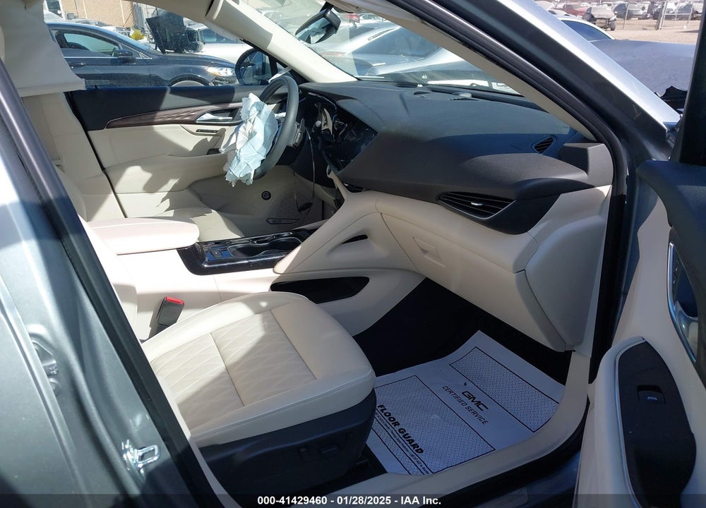 2023 BUICK ENVISION AVENIR AWD VIN: LRBFZSR48PD163840