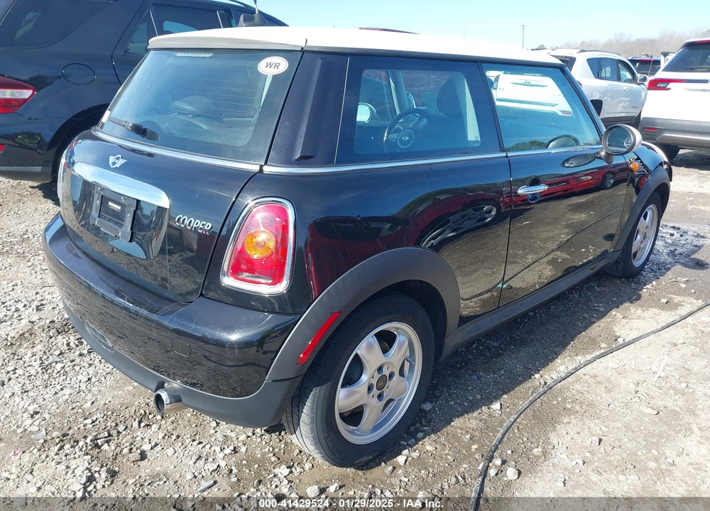 2010 MINI COOPER VIN: WMWMF3C51ATZ27322