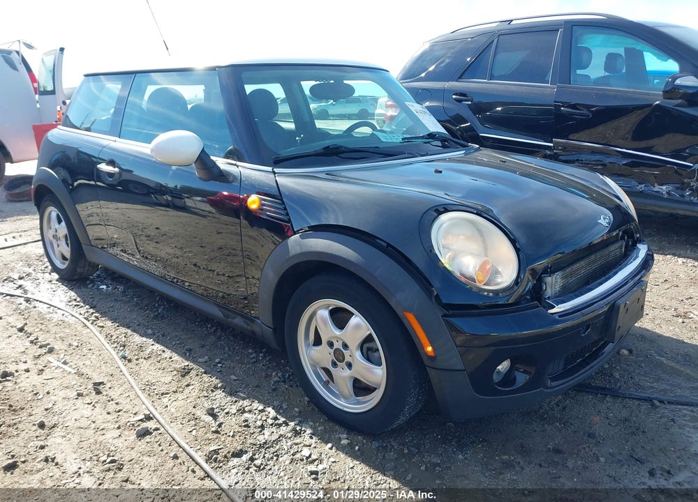 2010 MINI COOPER VIN: WMWMF3C51ATZ27322