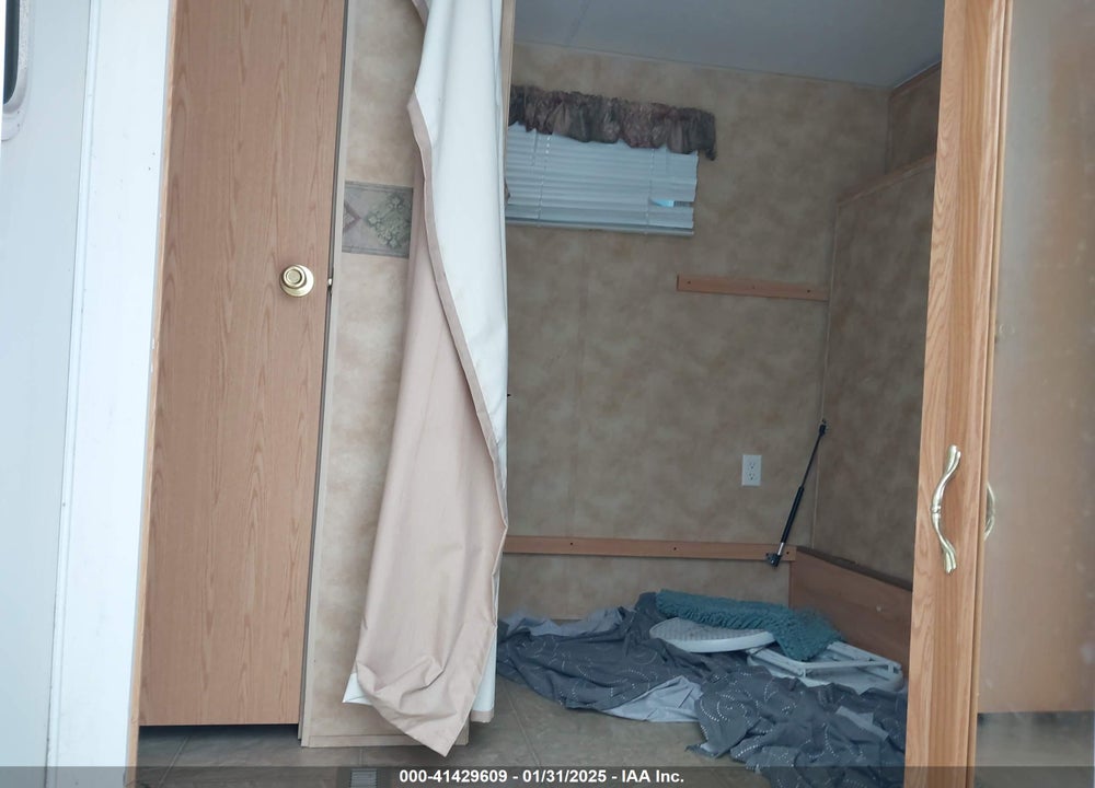 2006 KEYSTONE OTHER VIN: 4YDT30B226E318696