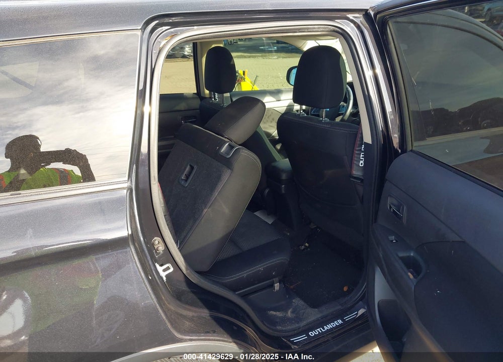 2017 MITSUBISHI OUTLANDER SE VIN: JA4AD3A35HZ052616