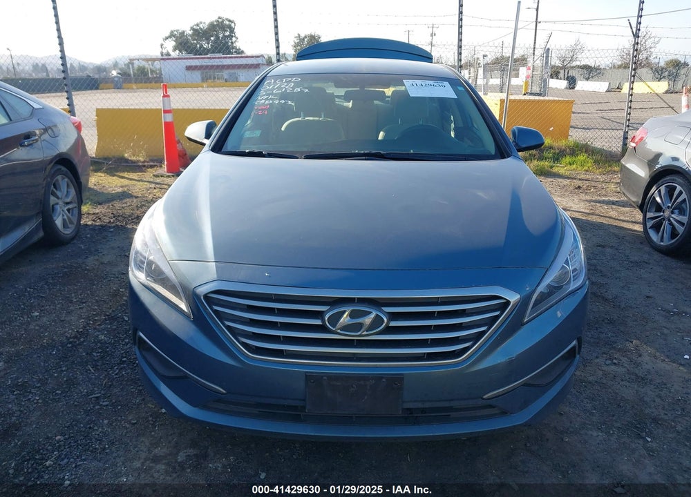 2017 HYUNDAI SONATA VIN: 5NPE24AF2HH588993