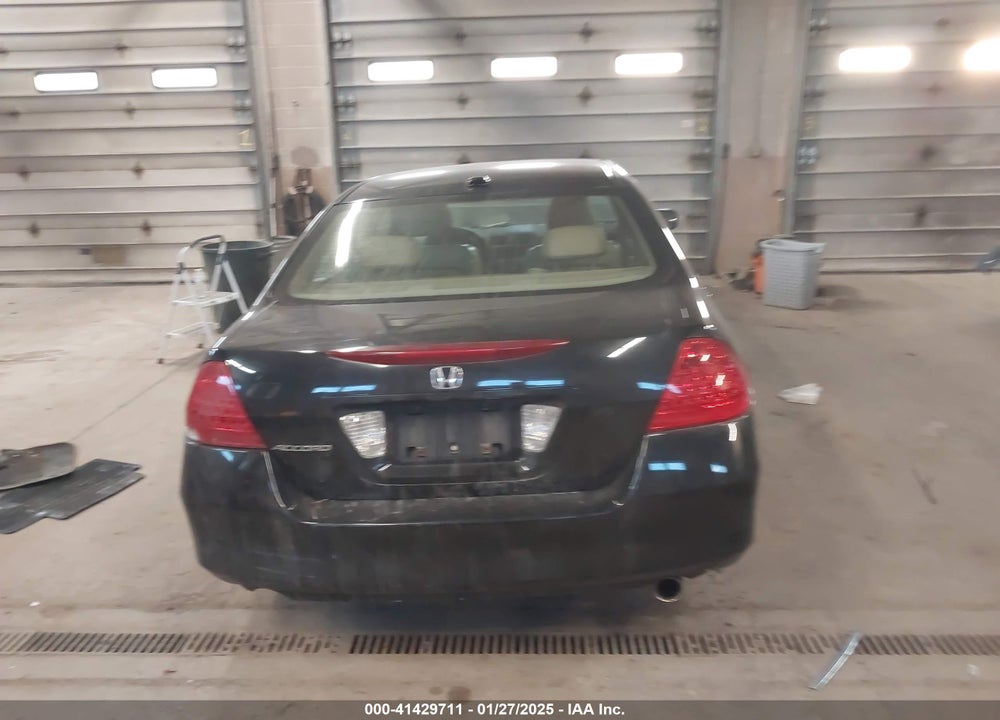 2007 HONDA ACCORD 2.4 EX VIN: 1HGCM56837A201828
