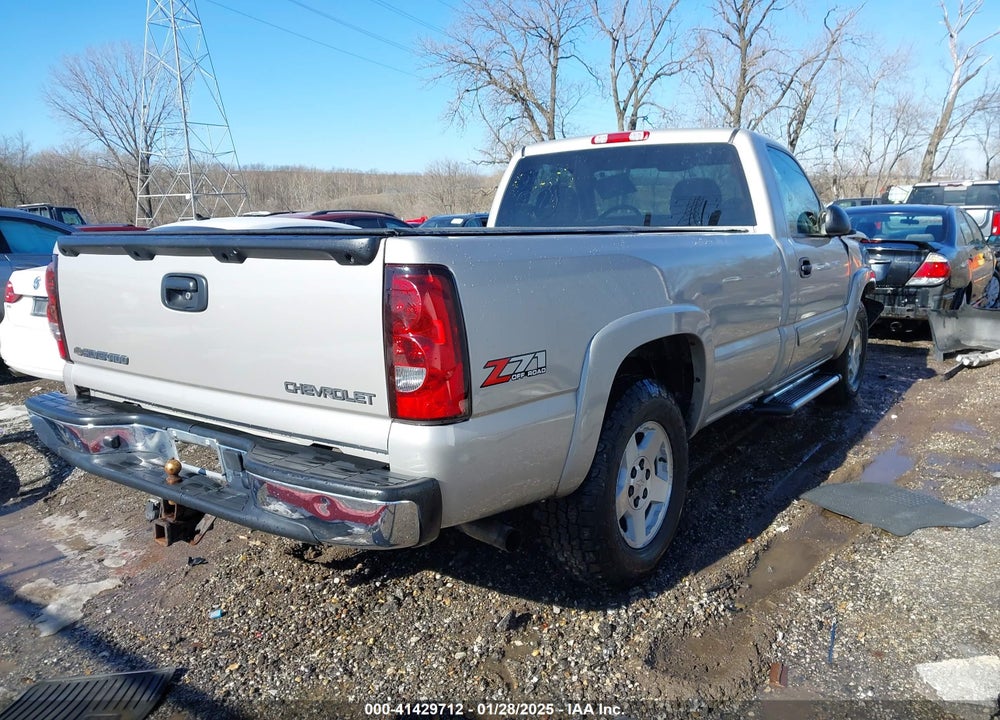2005 CHEVROLET SILVERADO 1500 Z71 VIN: 1GCEK14T25Z305853