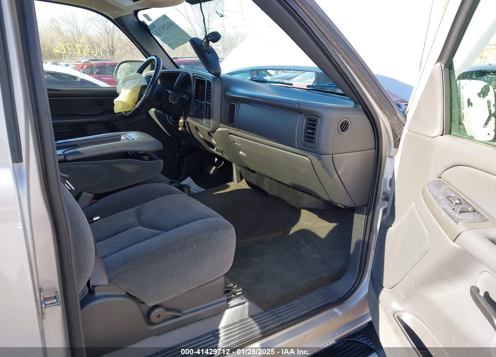 2005 CHEVROLET SILVERADO 1500 Z71 VIN: 1GCEK14T25Z305853