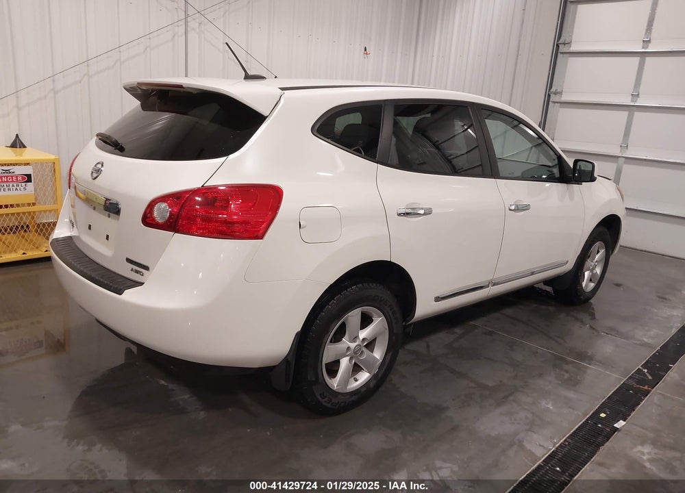 2013 NISSAN ROGUE S VIN: JN8AS5MV8DW608115