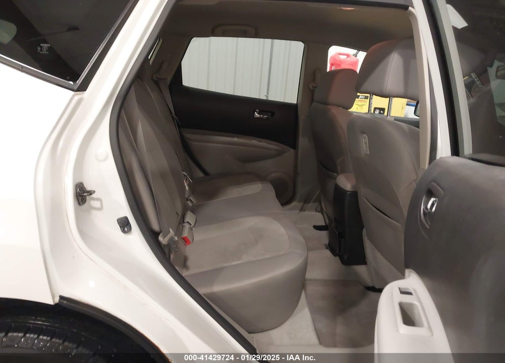 2013 NISSAN ROGUE S VIN: JN8AS5MV8DW608115
