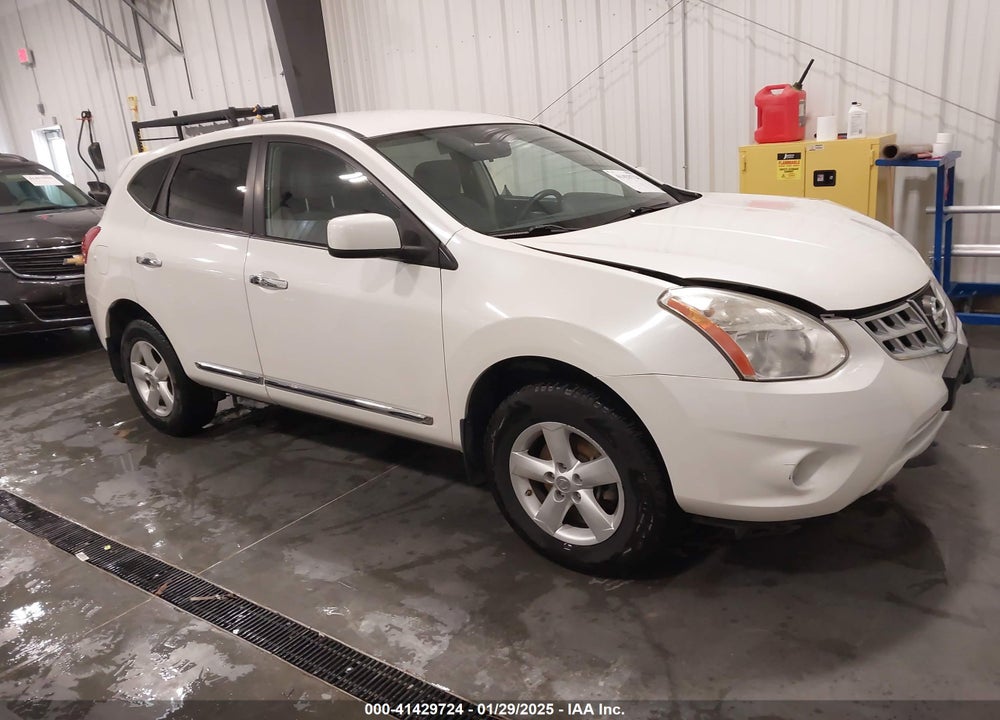 2013 NISSAN ROGUE S VIN: JN8AS5MV8DW608115