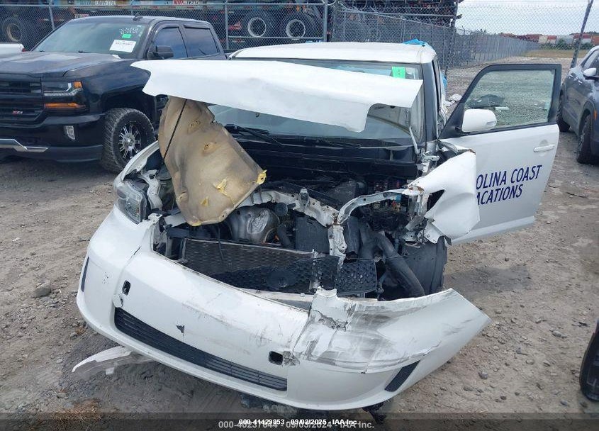2008 SCION XB VIN: JTLKE50E281013104