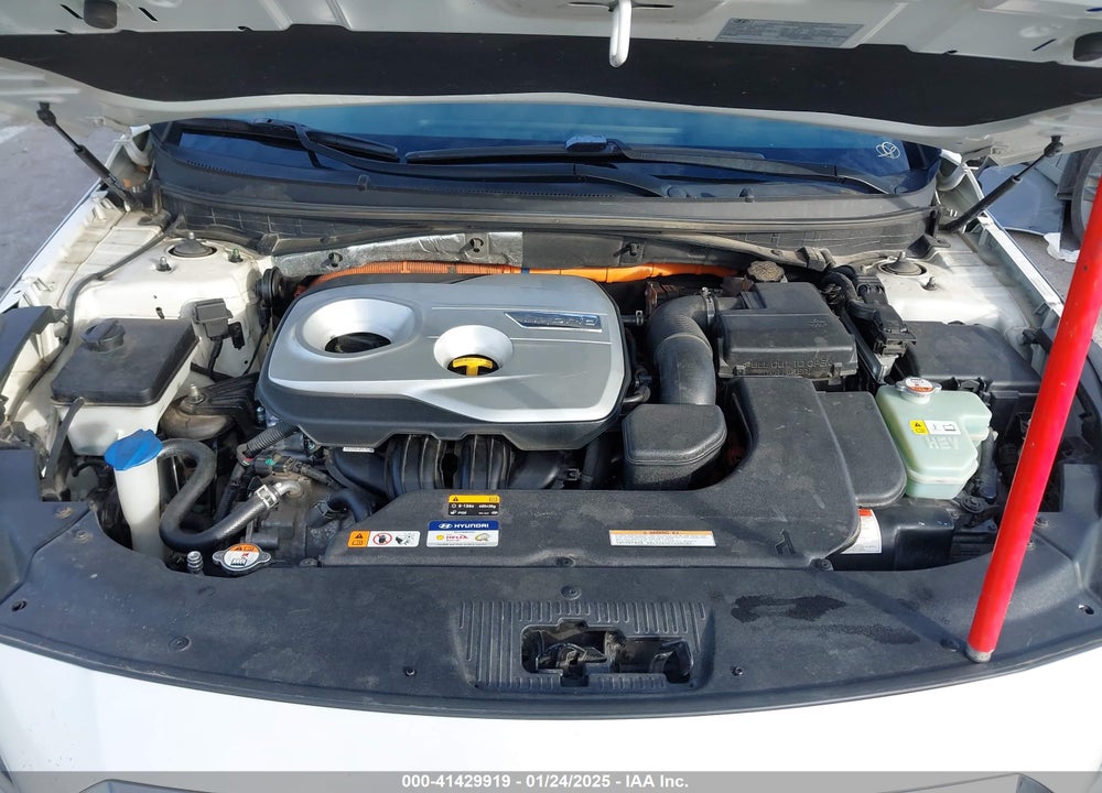 2016 HYUNDAI SONATA HYBRID VIN: KMHE24L16GA020409