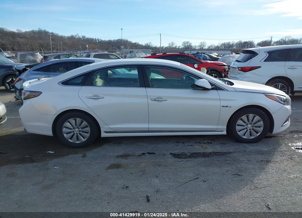 2016 HYUNDAI SONATA HYBRID VIN: KMHE24L16GA020409