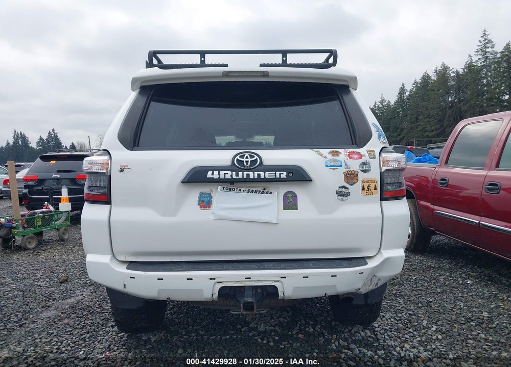 2018 TOYOTA 4RUNNER VIN: JTEBU5JR8J5575471