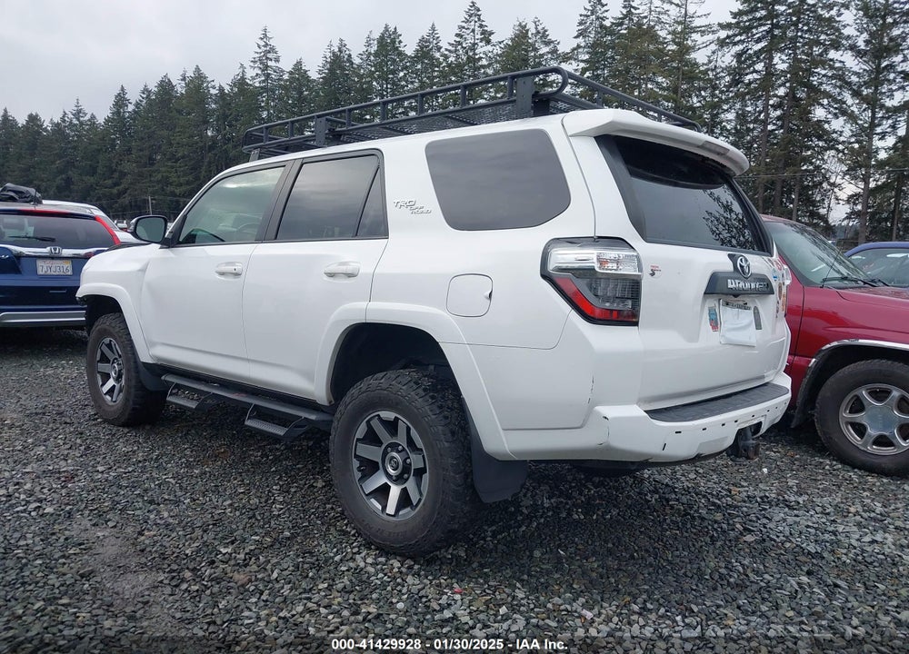 2018 TOYOTA 4RUNNER VIN: JTEBU5JR8J5575471