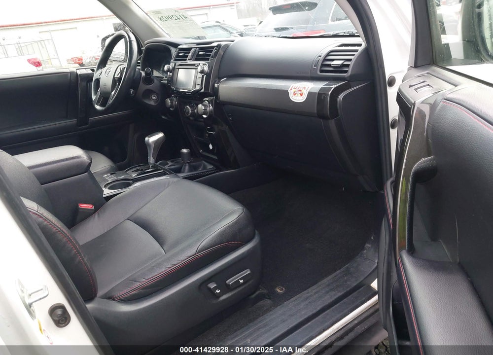 2018 TOYOTA 4RUNNER VIN: JTEBU5JR8J5575471