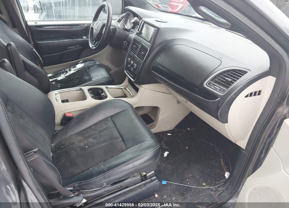 2017 DODGE GRAND CARAVAN SXT VIN: 2C4RDGCG6HR818184